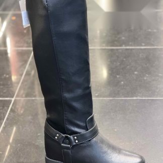 Bota alta con hebilla y cuña interior en color Negro – Maison Atelier